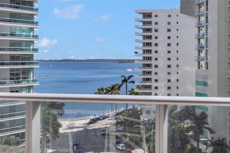 Condo for sale at Brickell House Condo 903
