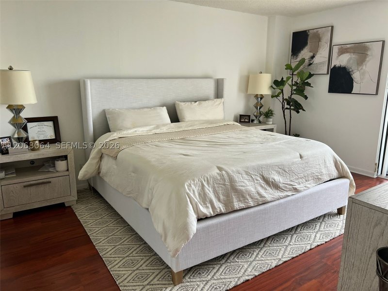 Comprar apartamento en Parc Central Aventura 803