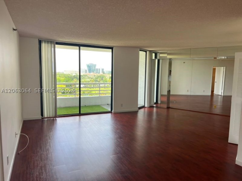 Comprar apartamento en Parc Central Aventura 803