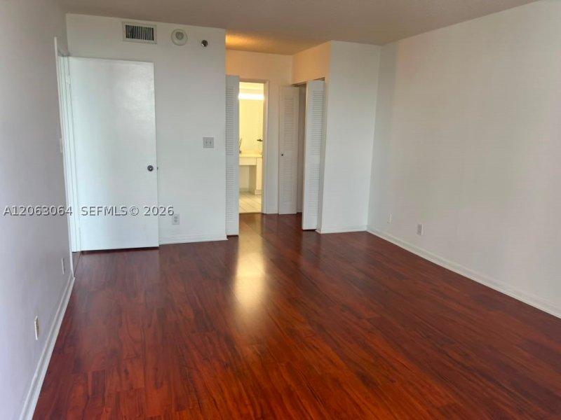 Comprar apartamento en Parc Central Aventura 803
