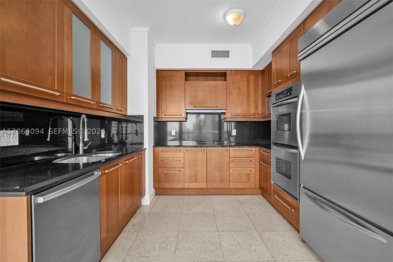 Condo for sale at Las Olas River House 1602
