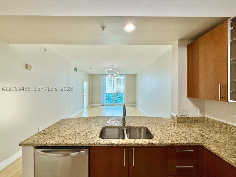 Apartment for rent at Ocean Marine Yacht Club 710