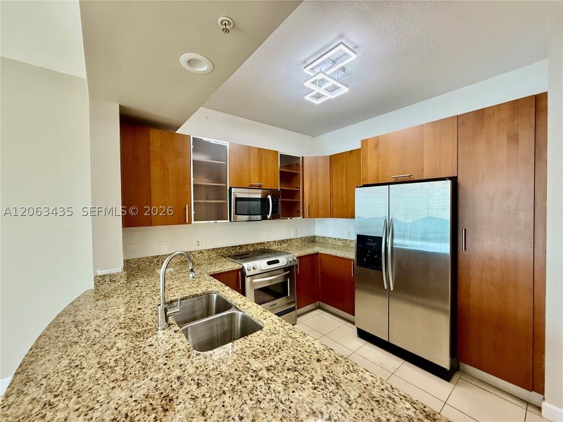 Apartment for rent at Ocean Marine Yacht Club 710