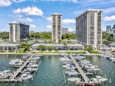 Brickell Place Apt #B512