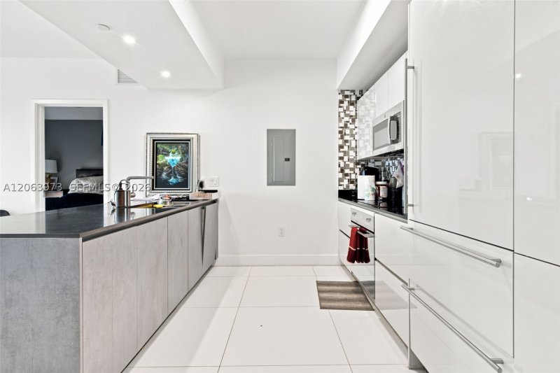 Property photo # 8