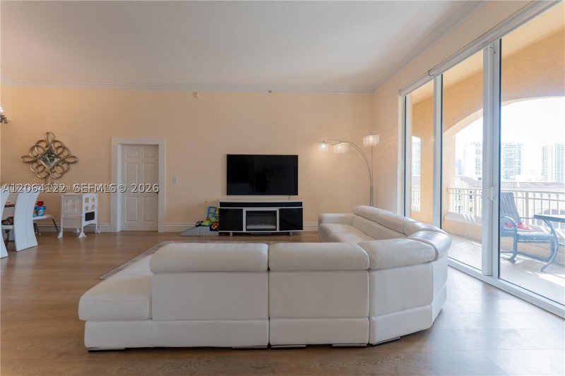 Comprar apartamento en Alaqua 710
