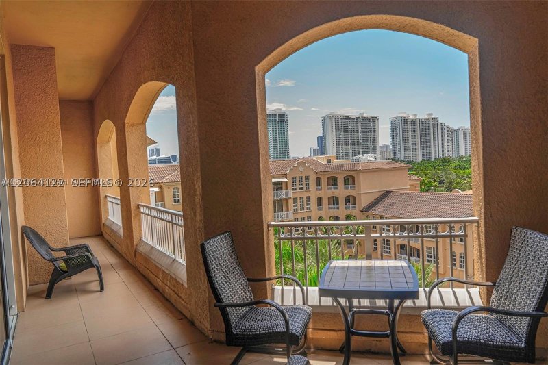 Comprar apartamento en Alaqua 710