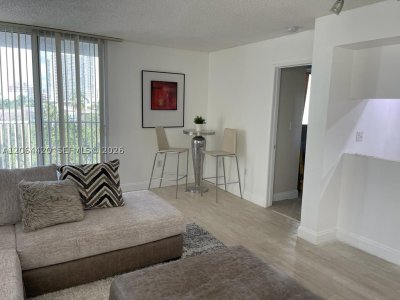 Madison Miami Apt #E-509