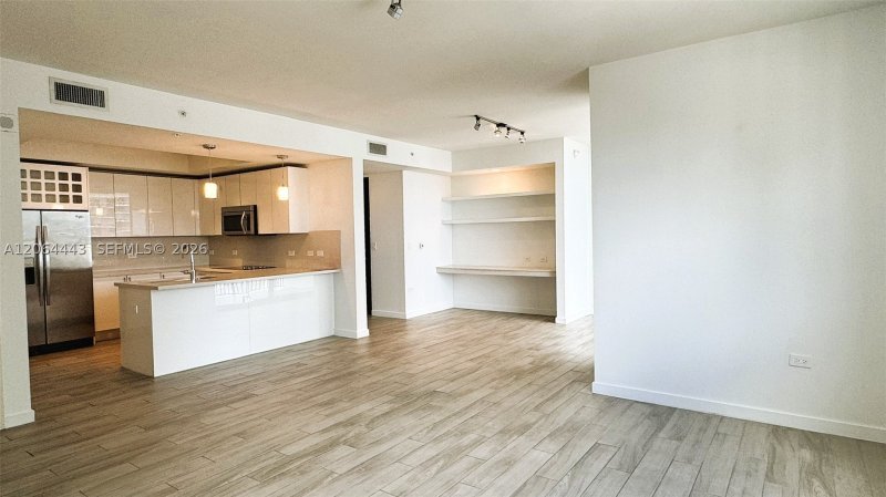 Alquiler de apartamento en Nine at Mary Brickell Village 1604