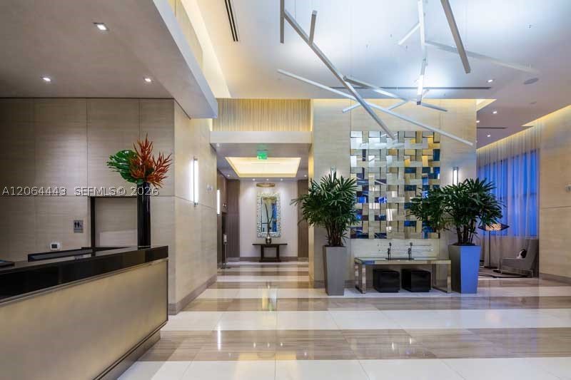 Alquiler de apartamento en Nine at Mary Brickell Village 1604