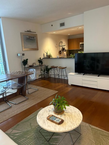 Aluguel de apartamento no Avenue on Brickell 1060 Tower 2717