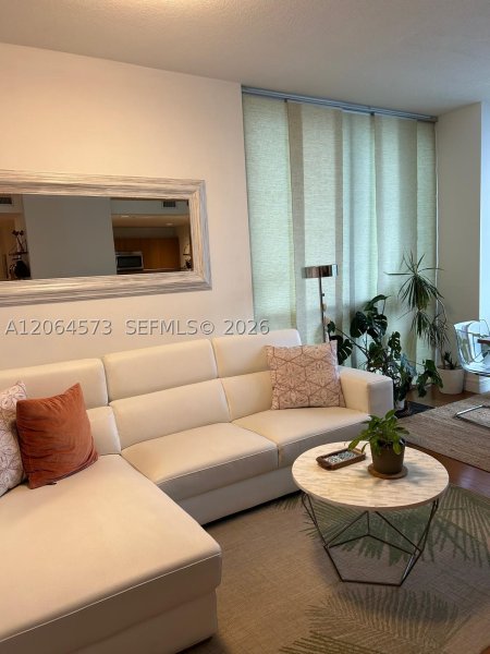 Aluguel de apartamento no Avenue on Brickell 1060 Tower 2717