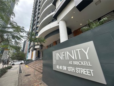 Infinity on Brickell Apt #1919