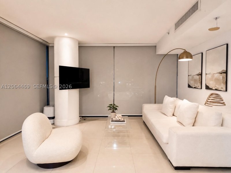 Comprar apartamento no Mint at Riverfront 1210