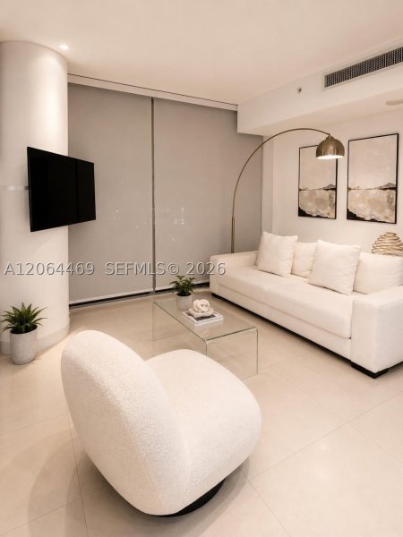 Comprar apartamento no Mint at Riverfront 1210