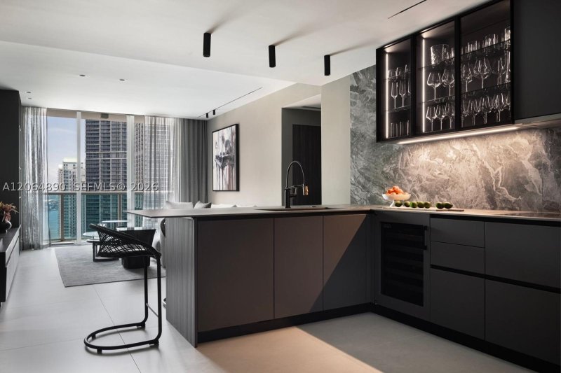 Aluguel de apartamento no Brickell on the River North 3718