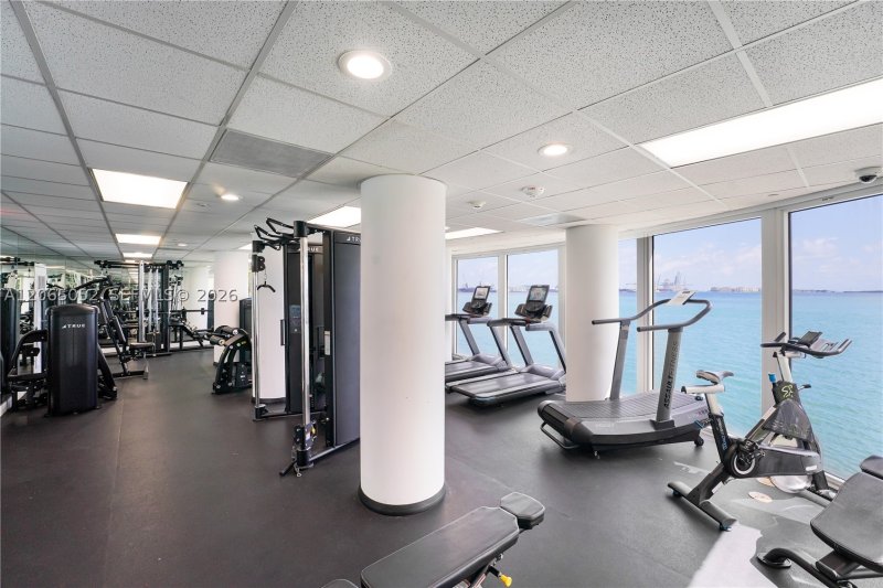 Condo for sale at Isola Brickell Key 808