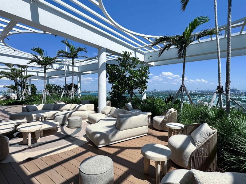 Comprar apartamento no 72 Park Miami Beach 808