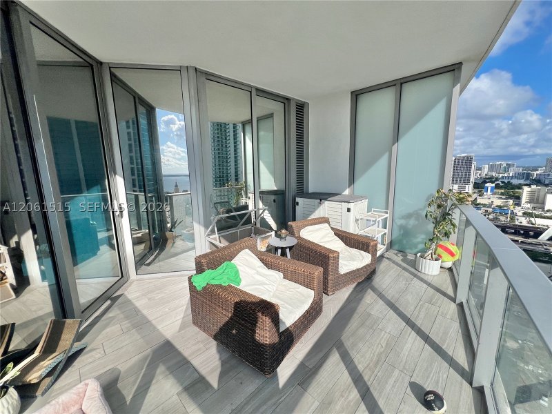 Alquiler de apartamento en Paramount Miami WorldCenter 2605