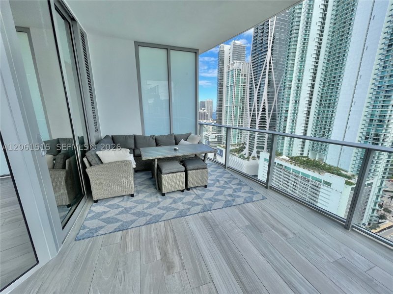 Alquiler de apartamento en Paramount Miami WorldCenter 2605