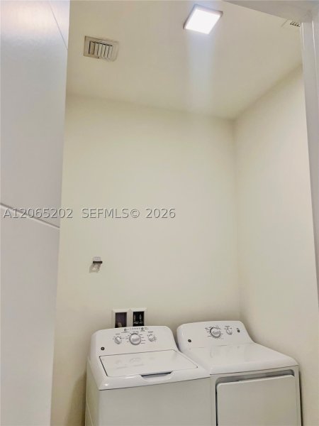 Alquiler de apartamento en Merrick Manor 210