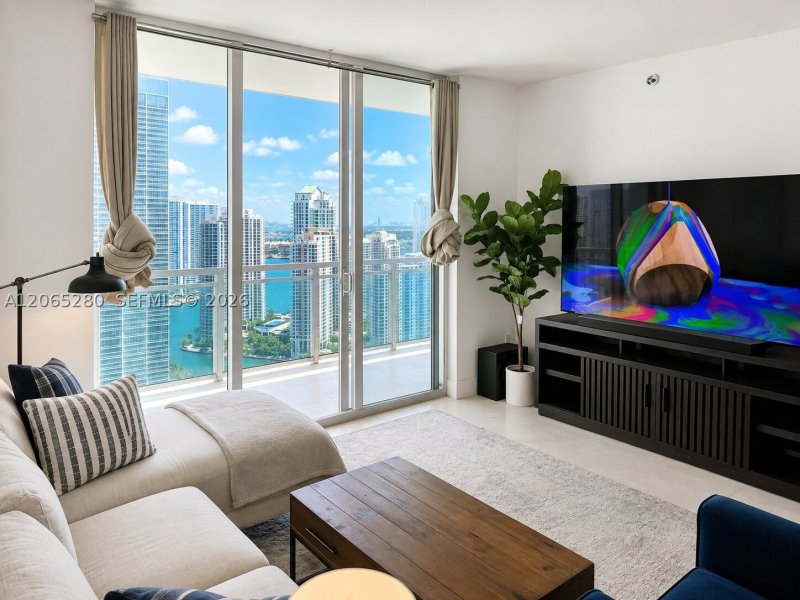 Comprar apartamento no The Plaza Tower I 3904
