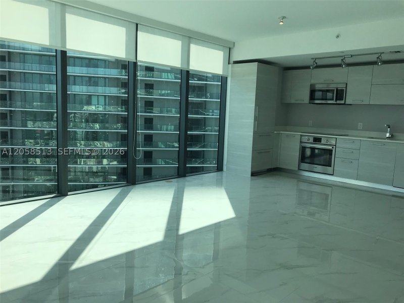 Comprar apartamento no Paraiso Bay Miami 4508