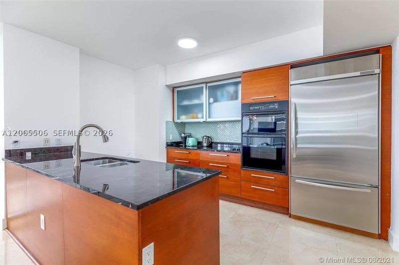 Aluguel de apartamento no Beach Club Two 1606