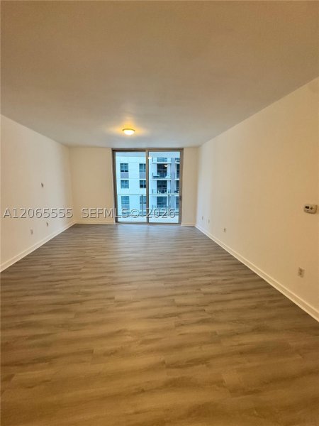 Aluguel de apartamento no Brickell Ten 607