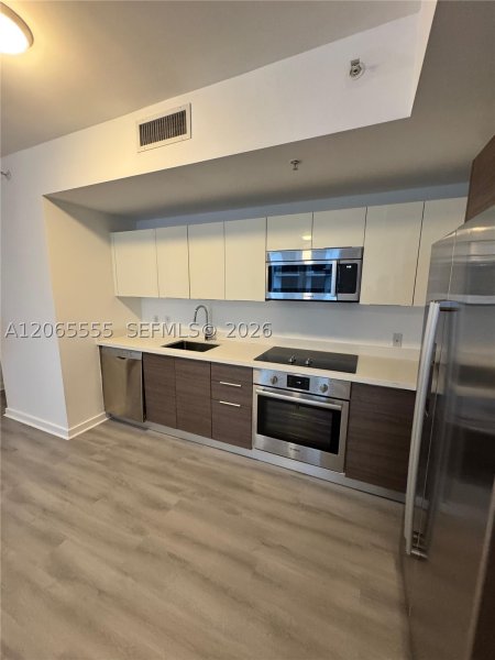 Aluguel de apartamento no Brickell Ten 607