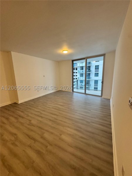 Aluguel de apartamento no Brickell Ten 607