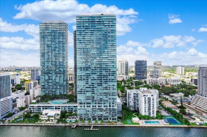 Comprar apartamento no One Paraiso 306