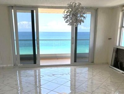 Malaga Towers Apt #16B