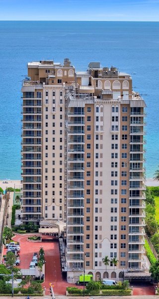 Condo for sale at Malaga Towers 16B