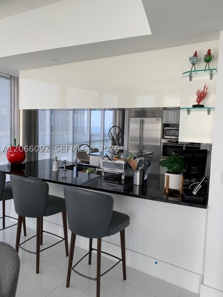 Comprar apartamento no Jade Ocean 3808
