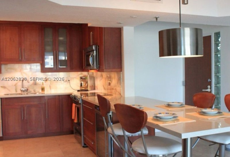 Alquiler de apartamento en Marbella Surfside 603