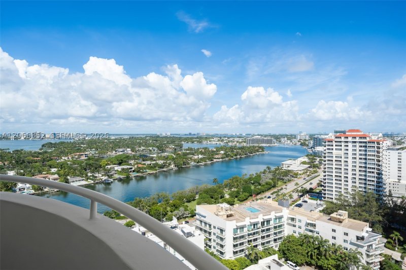 Condo for sale at La Gorce Palace 2307