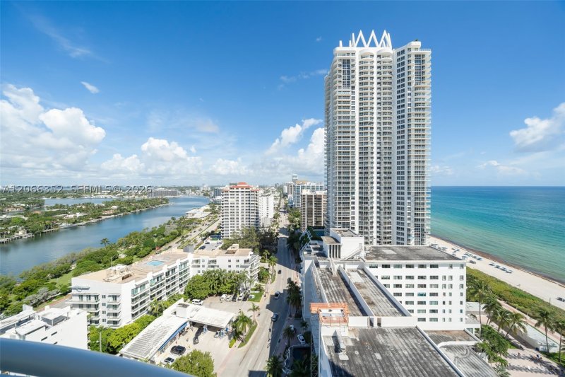 Condo for sale at La Gorce Palace 2307