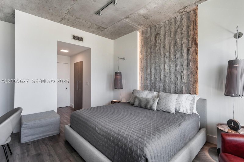 Comprar apartamento no Midtown Miami 2 H2409