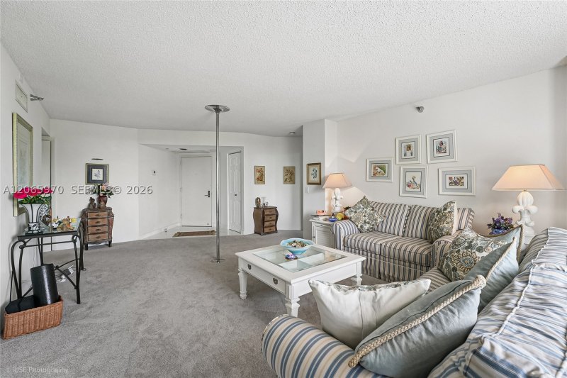 Comprar apartamento en Mystic Pointe 600 412