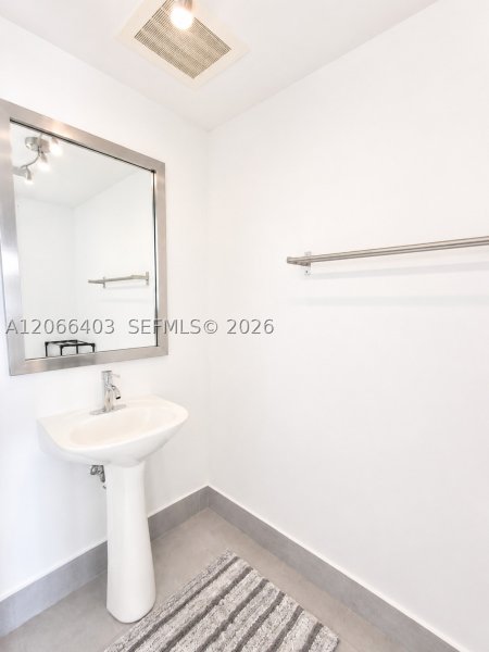 Comprar apartamento no Mint at Riverfront 3808