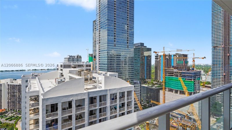 Aluguel de apartamento no Brickell House Condo 3102