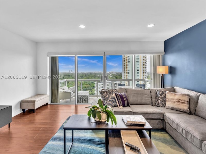 Aluguel de apartamento no Brickell Townhouse 20M