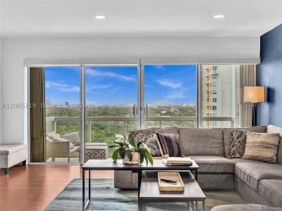 Brickell Townhouse Apt #20M