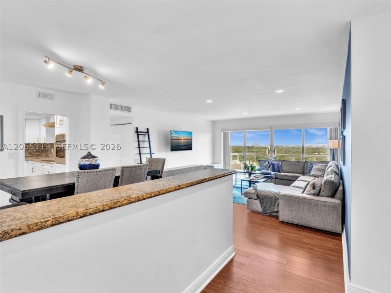 Aluguel de apartamento no Brickell Townhouse 20M