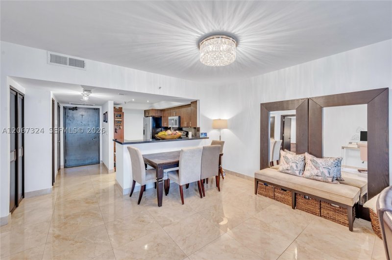 Aluguel de apartamento no Brickell Key One A1012
