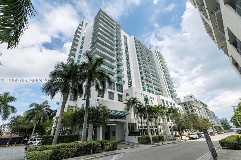 Apartment for rent at Gallery Art Condo 1211