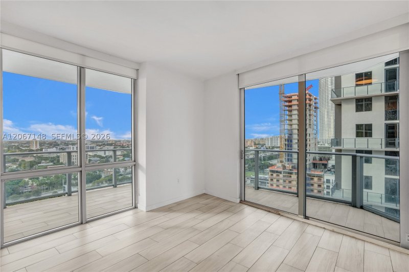 Comprar apartamento no Brickell Ten 1708