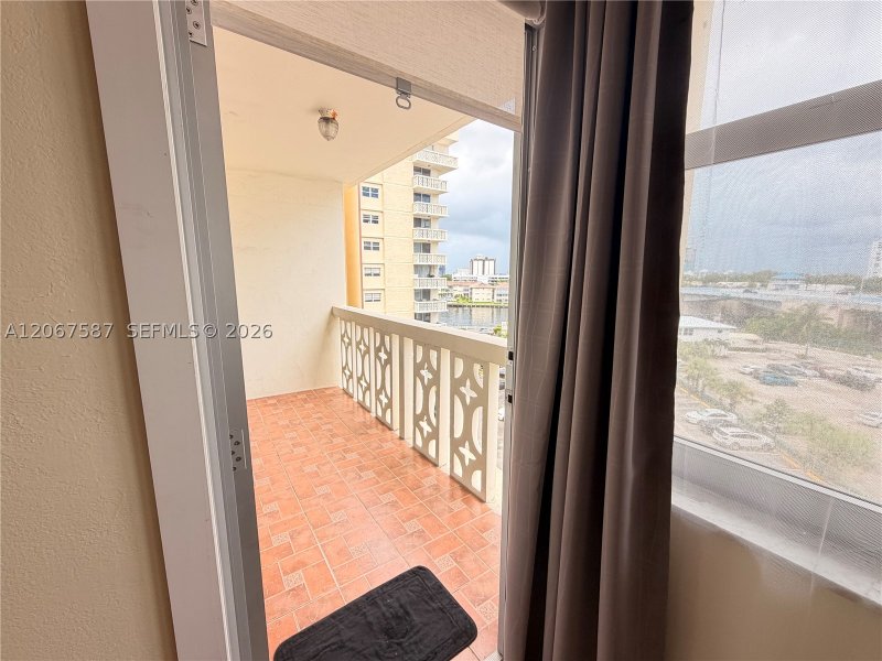 Apartment for rent at Imperial Towers 607