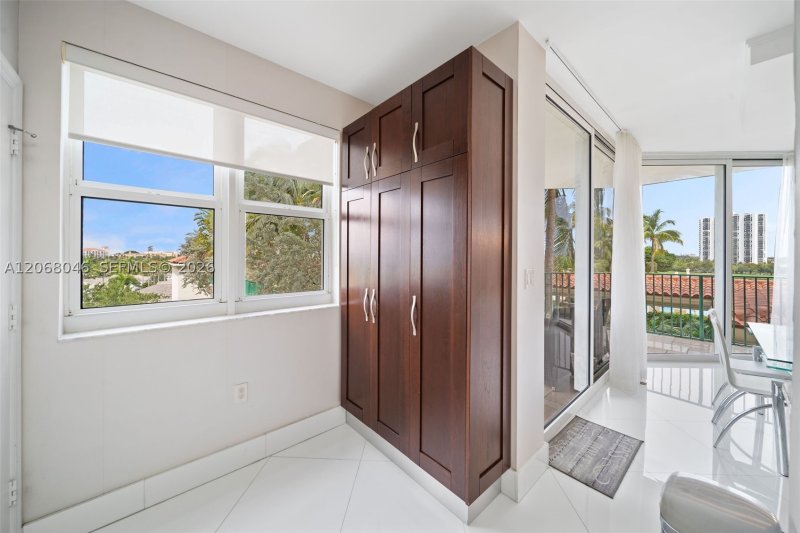 Alquiler de apartamento en Turnberry Village South 610